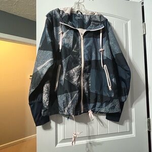 ZYIA Blue and White Geometric Windbreaker